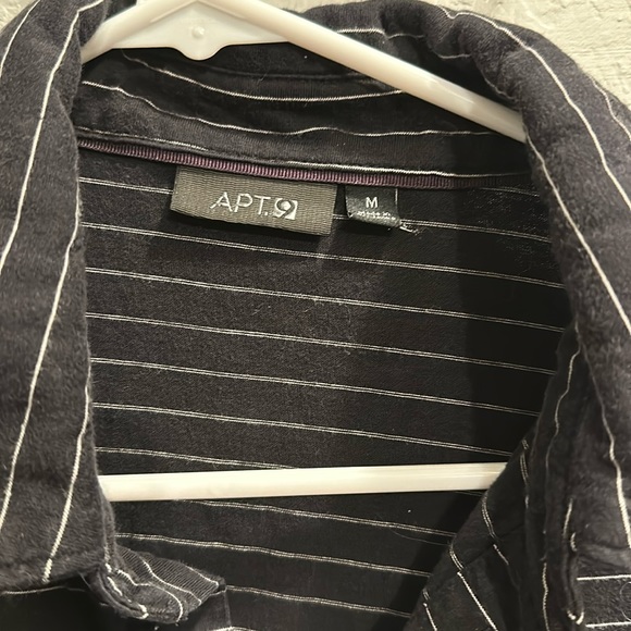 Apt. 9 Men’s Black Stripe Soft T-Shirt - Medium - Picture 2 of 3